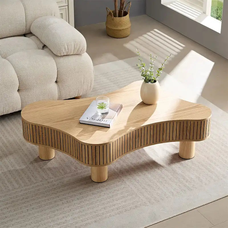 Mesa de centro irregular de 42.52 pulgadas con chapa de madera y patas de madera de caucho