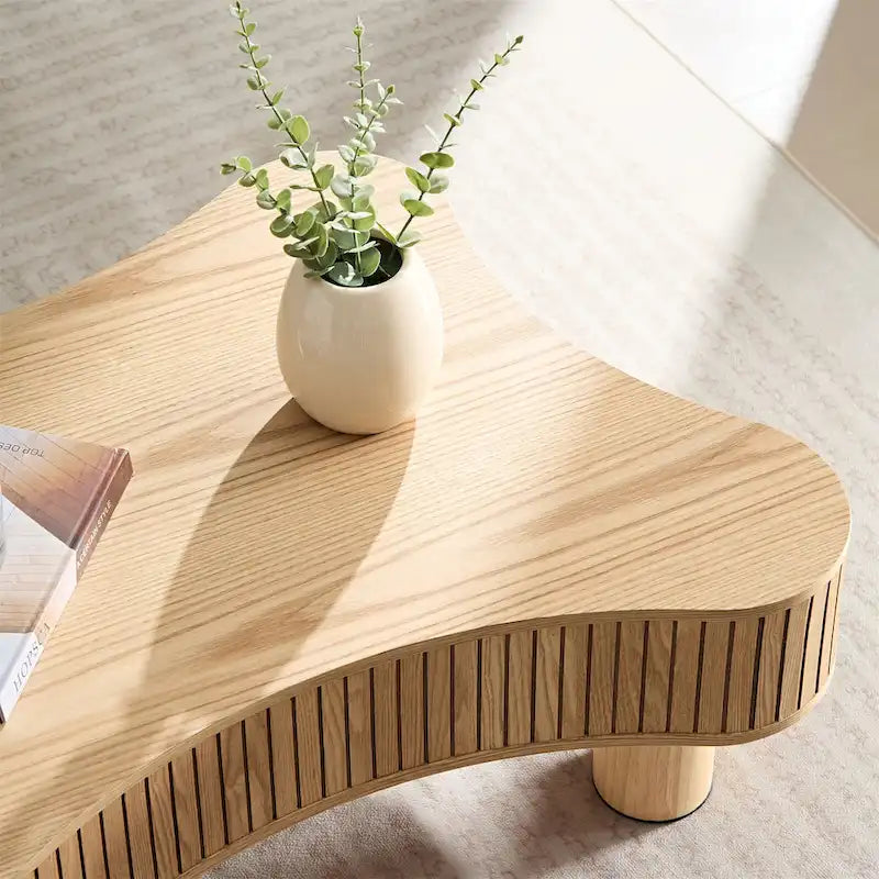 Mesa de centro irregular de 42.52 pulgadas con chapa de madera y patas de madera de caucho