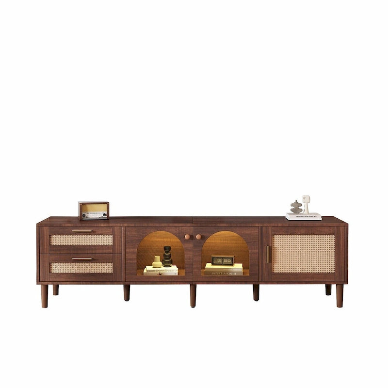 Mueble de TV inspirado en el ratán con almacenamiento para televisores de hasta 80 pulgadas