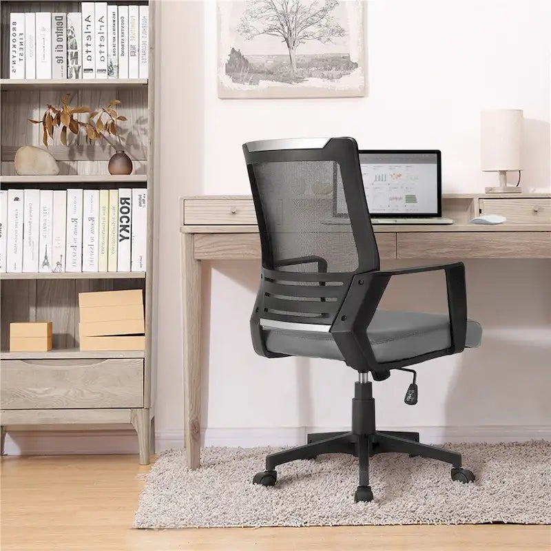Silla de oficina de malla ajustable con soporte lumbar
